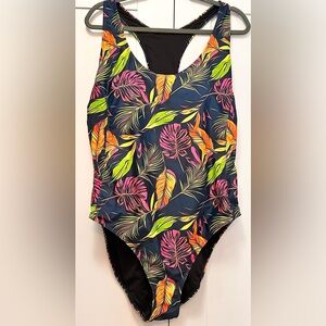 Women’s Tropical Floral Print One Piece Swimsuit ($120) Sz 3X NEW!